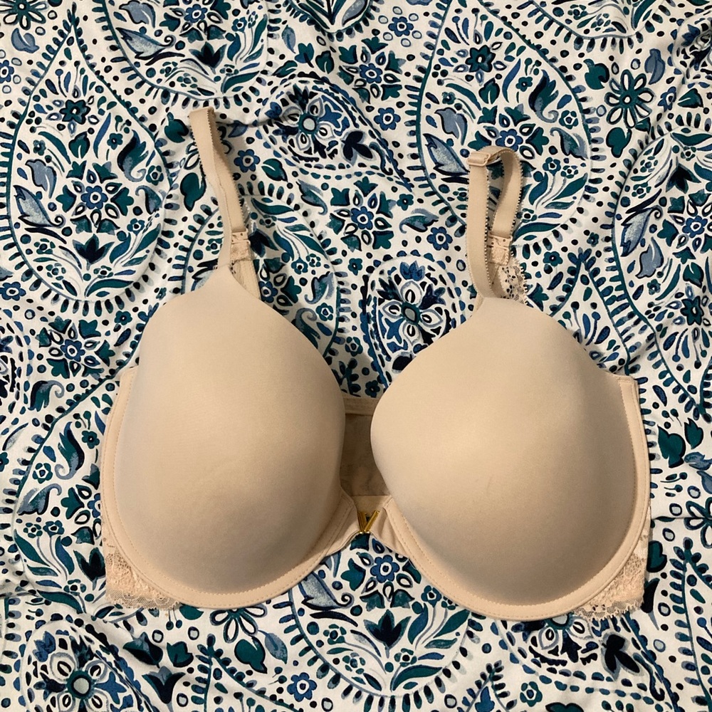 Victoria's Secret Uplift Plunge Bra